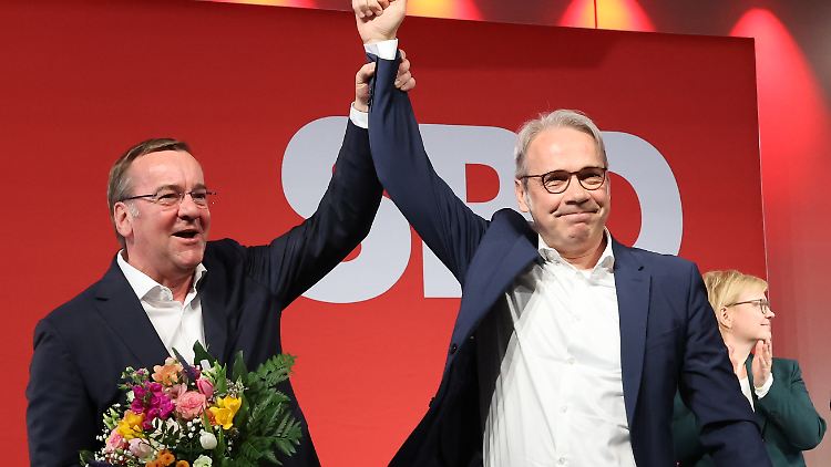 Die Thüringer SPD hatte sich Verteidigungsminister Pistorius (l.) zur Krönung Maiers geholt.