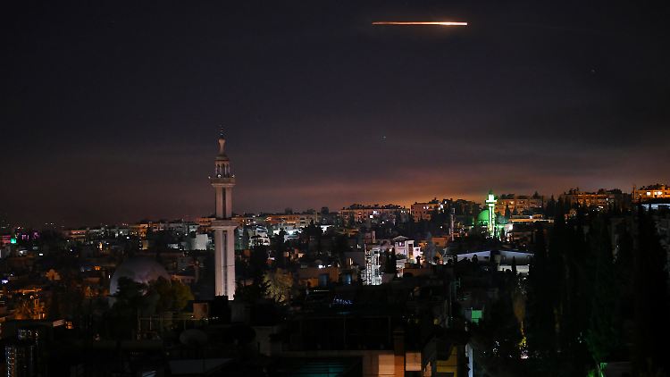 Die israelische Luftabwehr fing die Mehrzahl von Hunderten Flugkörpern ab.