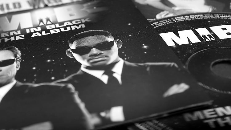 Will Smith stand für "Men in Black" vor der Kamera und steuerte den Titelsong bei.