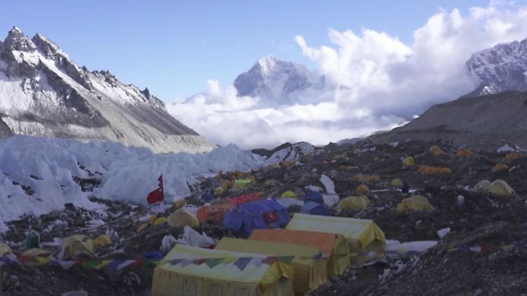 everest.JPG