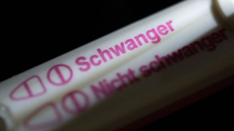 Der Gesetzgeber soll bei der Legalisierung von Schwangerschaftsabbrüchen tätig werden, urteilen die Experten.