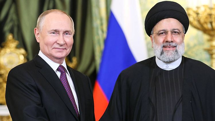 Putin empfing den iranischen Präsidenten Ebrahim Raisi im Dezember in Moskau. 
