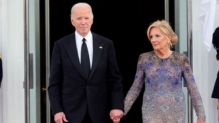 Biden und seine Frau entrichteten neben Bundessteuern auch Abgaben in verschiedenen US-Bundesstaaten.