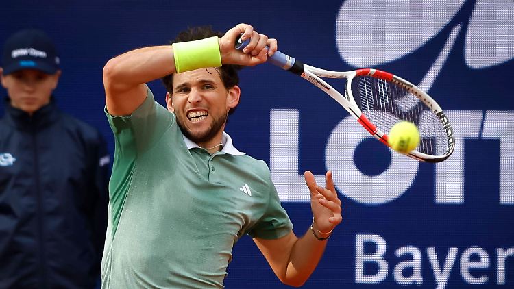 Die Vorhand kann Dominic Thiem nicht mehr so durchziehen wie früher.
