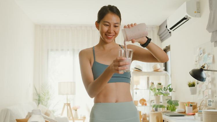 Abnehmdrinks: Diese Mechanismen stecken hinter den Diät-Shakes.