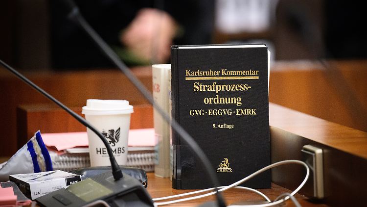 Er habe den Verdacht gehabt, ein Mitarbeiter in der deutschen Botschaft sei ausgespäht worden, sagte L.