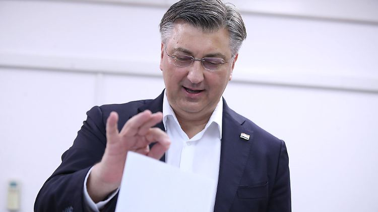 Kroatiens Ministerpräsident Plenkovic kann sein Amt wohl behalten.