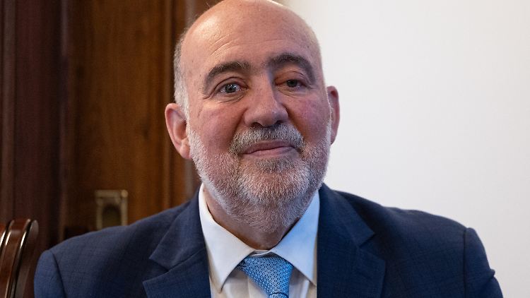 Der Iran sei kein Nachbar wie Liechtenstein oder Luxemburg, sagt Prosor.