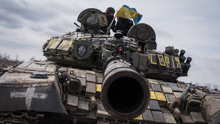 Kiew braucht die militärische Hilfe aus den Vereinigten Staaten, um den Verteidigungskampf aufrechtzuerhalten.