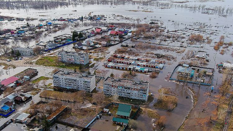 Vor allem in Sibirien - hier in Kurgan - steigen die Pegelstände derzeit rasant.