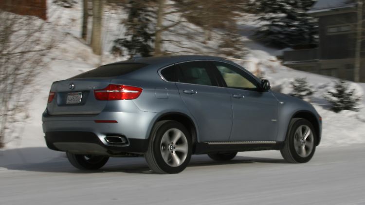 Der X6 schwebt zwischen Effizienz und Emotion.