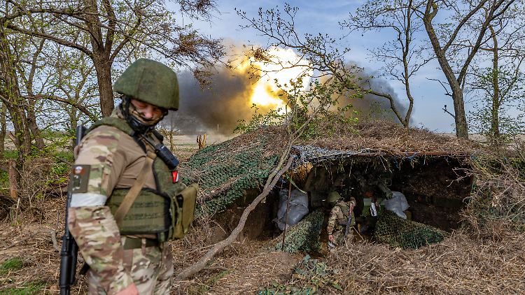 Die russischen Streitkräfte rücken derzeit beinahe täglich an mehreren Frontabschnitten leicht vor.