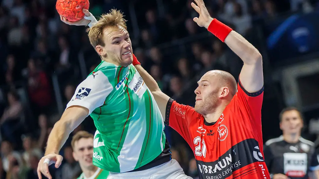 Berlins-Mathias-Gidsel-l-wirft-den-Ball