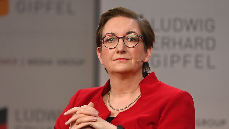 Hinsichtlich Mieten pocht Bauministerin Klara Geywitz auf im Koalitionsvertrag vereinbarte, aber bisher nicht umgesetzte Maßnahmen.