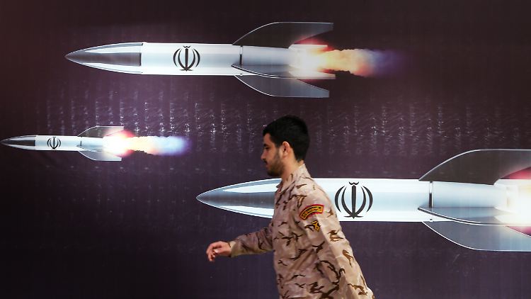 Straßenbild in Teheran: Bei Handlungen gegen die Interessen des Irans werde sein Land "sofort und bis zum Maximum" antworten, so Amir-Abdollahian.