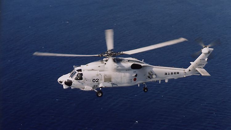 Zwei Marinehubschrauber des Typs SH-60K sind mutmaßlich kollidiert und abgestürzt.