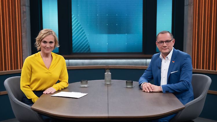 In ihrer zehnten Sendung hat Miosga den AfD-Vorsitzenden Chrupalla zu Gast.