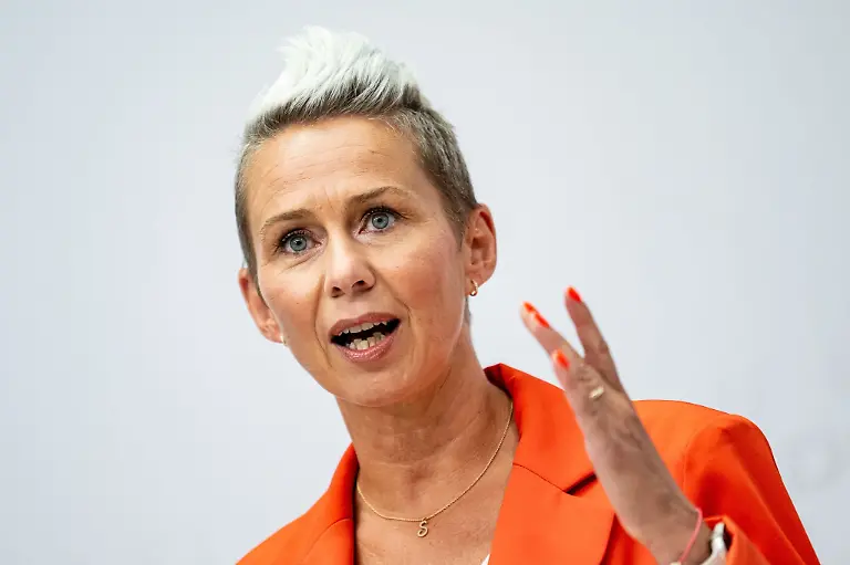 CDU-Vize-Silvia-Breher-bezeichnet-die-geplante-Kindergrundsicherung-als-leeres-Versprechen