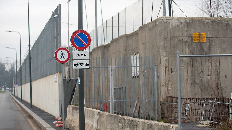 Das Beccaria-Jugendgefängnis in Mailand ist Bürgermeister Sala zufolge seit Jahren ohne Verwaltung. 
