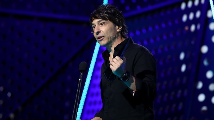 US-Comedian Arj Barker sagte, er habe nichts gegen Babys.