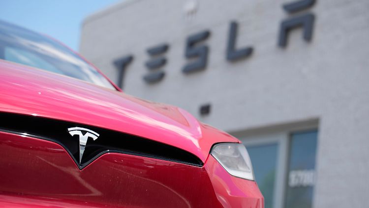 Wettet Elon Musk mit seinen Preiserhöhungen auf eine Erholung am E-Automarkt oder gar auf einen Sieg von Donald Trump bei der US-Präsidentschaftswahl?