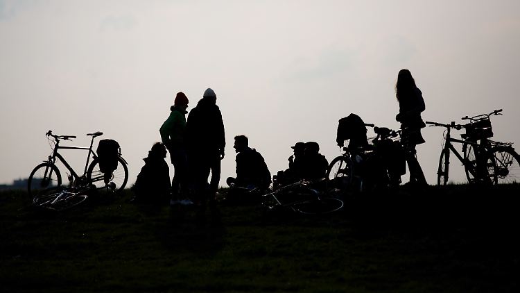 Die gleich von mehreren globalen Krisen geprägte Zeit hat besonders bei jungen Menschen in Deutschland deutliche Spuren hinterlassen. 