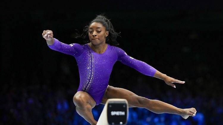Zu den Opfern zählt auch die vierfache Olympiasiegerin Simone Biles.