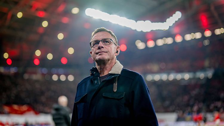 In der Bundesliga coachte Rangnick bislang den SSV Ulm 1846, den VfB Stuttgart, Hannover 96, Schalke 04, die TSG Hoffenheim und Rasenballsport Leipzig. 