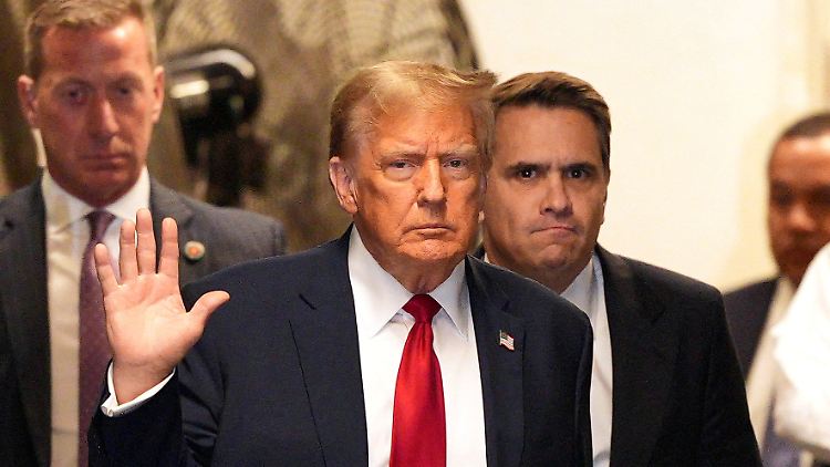 In den kommenden Wochen sitzt Donald Trump in New York auf der Anklagebank.