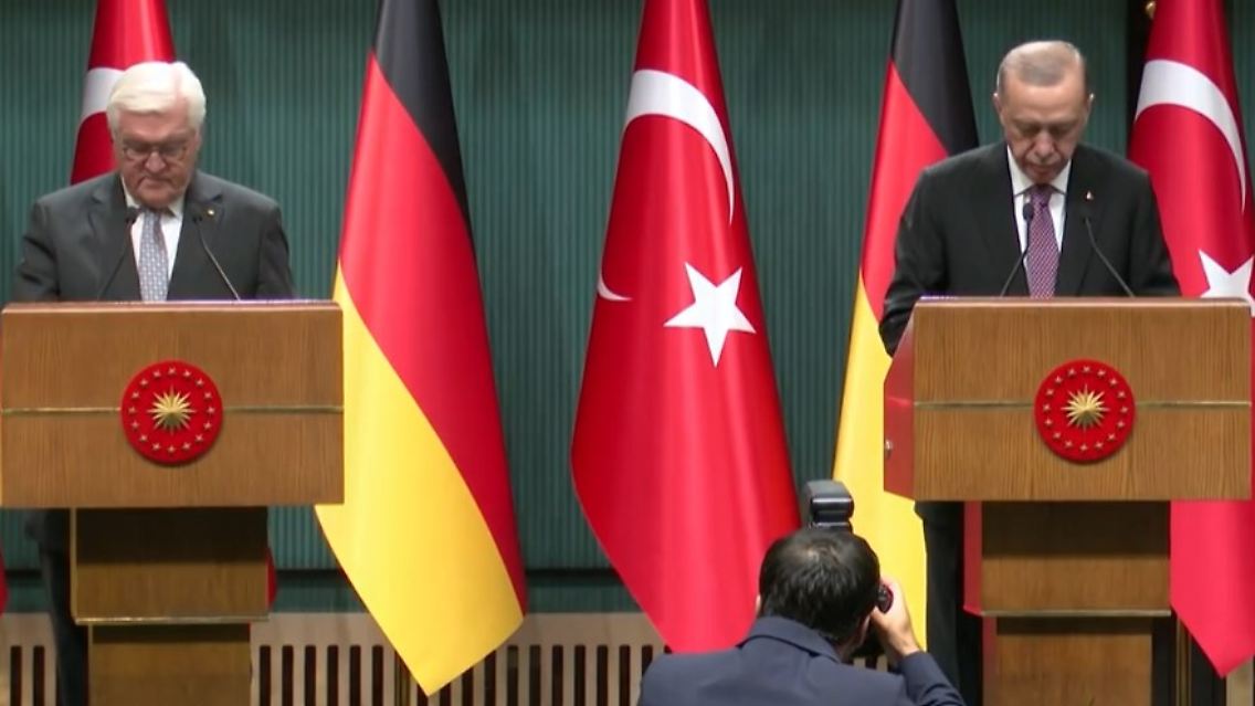 Steinmeier und Erdogan.jpg