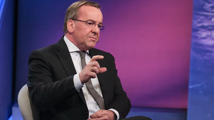 Landes- und Bündnisverteidigung der Bundeswehr müssten wieder im Mittelpunkt stehen, sagte Verteidigungsminister Pistorius. 