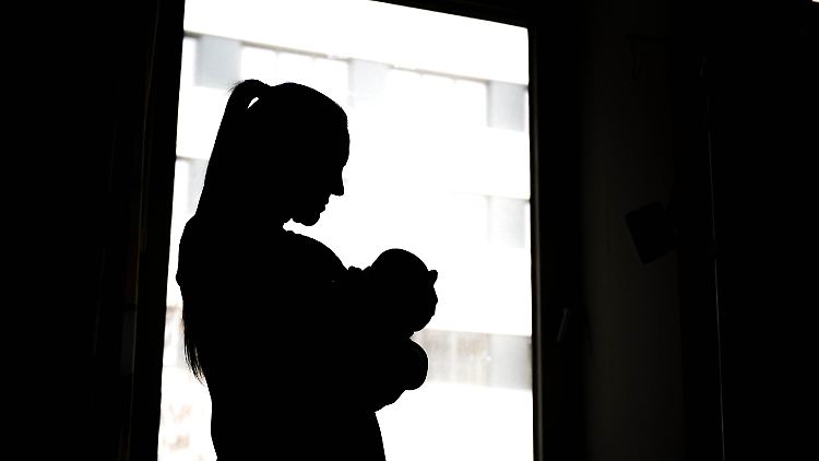 Die Gründe, warum sich Frauen für eine vertrauliche Geburt entscheiden, sind sehr individuell.
