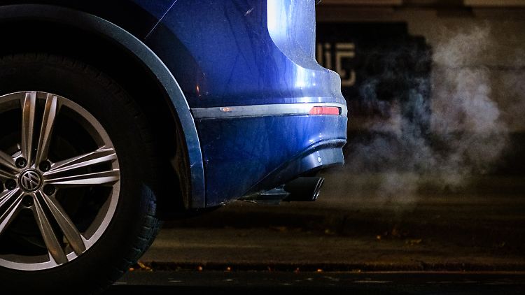 Auf der Straße wurde Grenzwerte für Stickoxide überschritten, in vorherigen Tests dagegen nicht. 