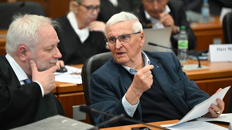 Bei den vorherigen Prozesstagen war Zwanziger vor Gericht erschienen.