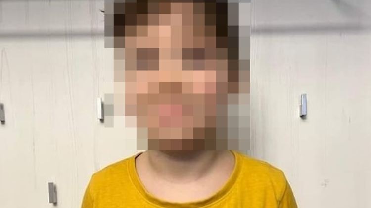 Seit Montagabend fehlt von Arian jede Spur. Der Sechsjährige trug bei seinem Verschwinden einen gelben Pullover. 