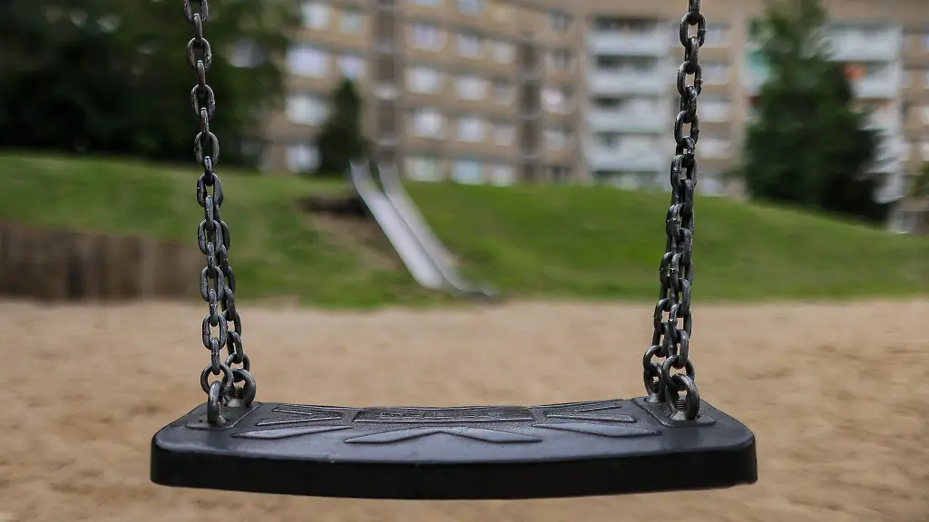 In-Niedersachsen-galt-im-vergangenen-Jahr-mehr-als-jedes-fuenfte-Kind-oder-jeder-fuenfte-Jugendliche-unter-18-Jahren-als-armutsgefaehrdet