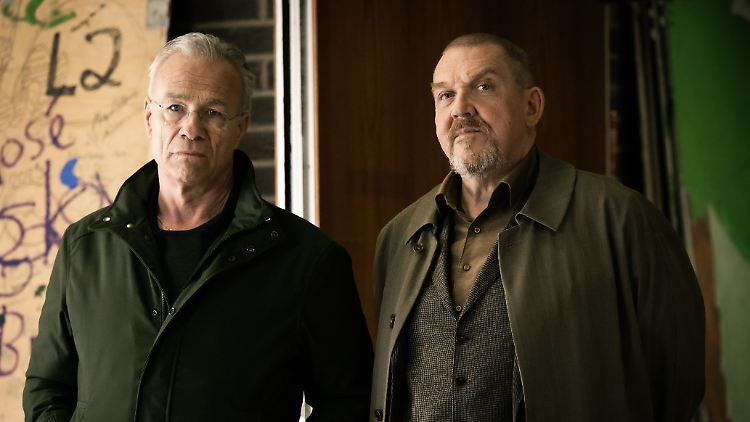 Einer ließ die Hüllen fallen: Max Ballauf (Klaus J. Behrend) oder Freddy Schenk (Dietmar Bär).