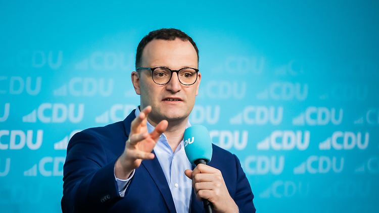 Versucht zur AfD abgewanderte Wähler zurückzugewinnen: Jens Spahn.