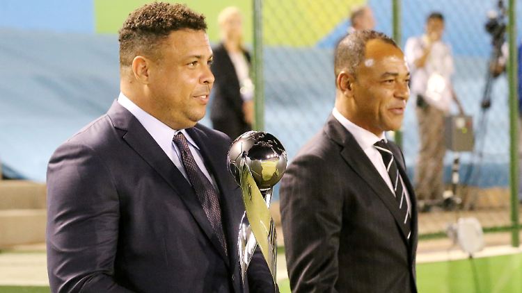 Ronaldo steigt als Investor seiner Klubs aus.