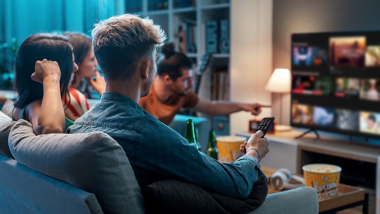 Auch Fernseher unter 500 Euro bieten gute Technik. Ein Hersteller setzt sich in dieser Preisklasse besonders durch.
