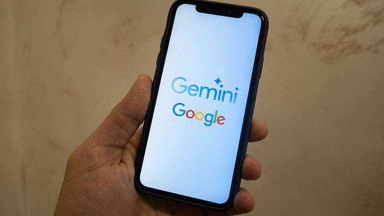 Nutzer können Google KI auf andere Apps zugreifen lassen.