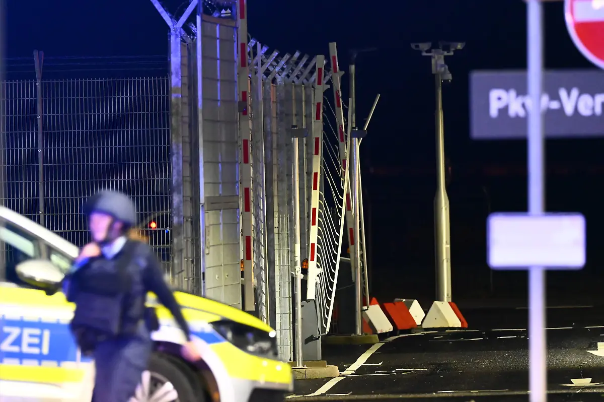 bfad8c186753cba077fcff89a1d179e9