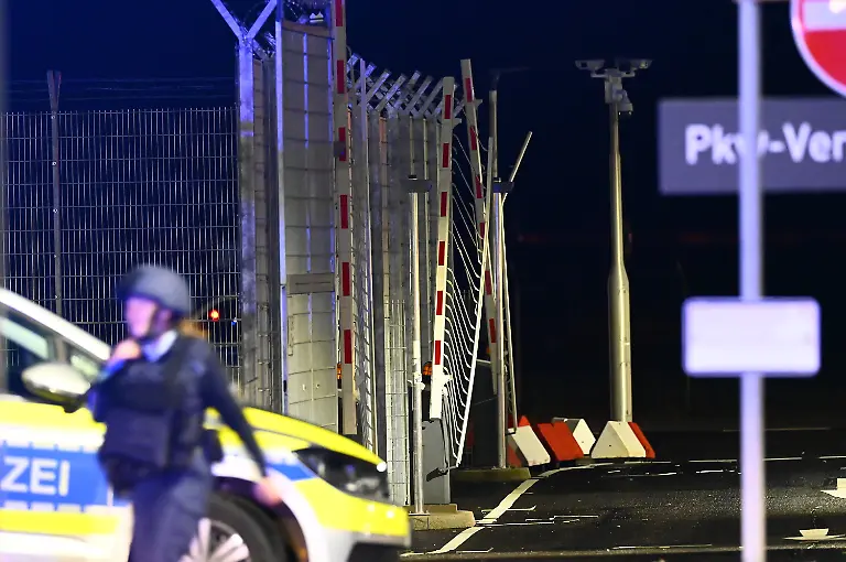 bfad8c186753cba077fcff89a1d179e9