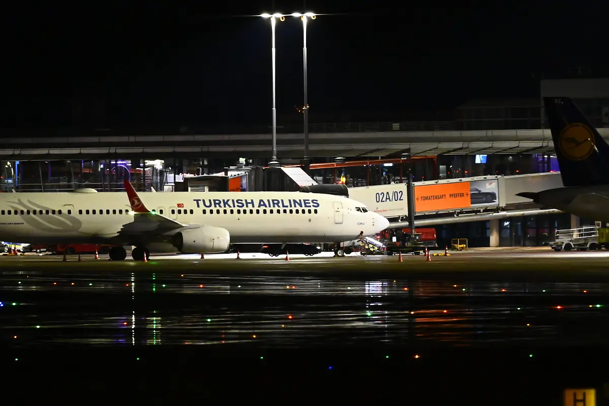 26c1df5bb97cdf7acb66586fe47b3322