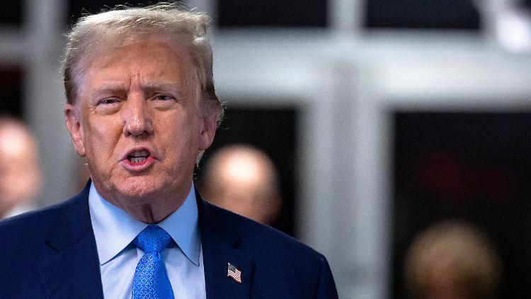 Donald Trump - hier am Rande seines Strafprozesses in New York - hat eine Agenda für weitere Jahre im Weißen Haus.
