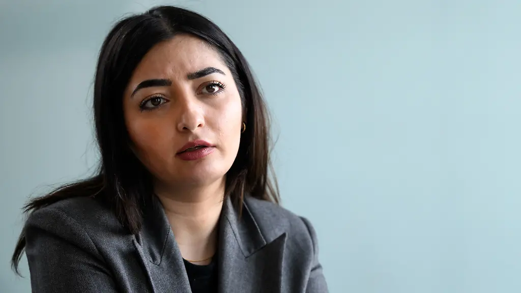 Reem-Alabali-Radovan-ist-Bundesbeauftragte-fuer-Antirassismus-und-Staatsministerin-fuer-Migration-Fluechtlinge-und-Integration-im-Kanzleramt