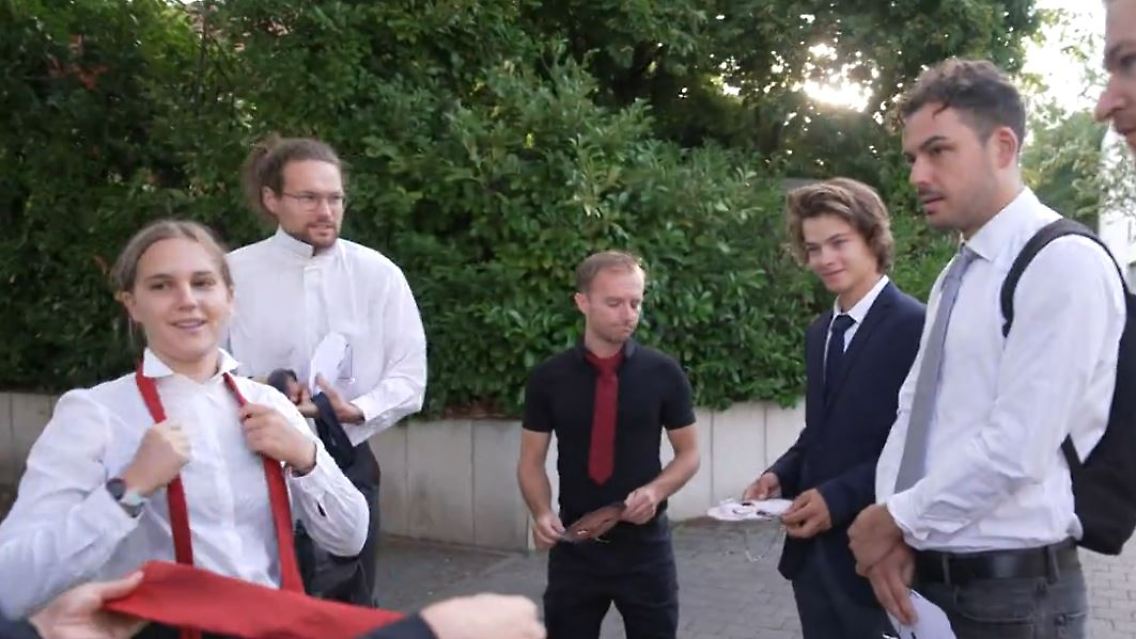 lg.JPG