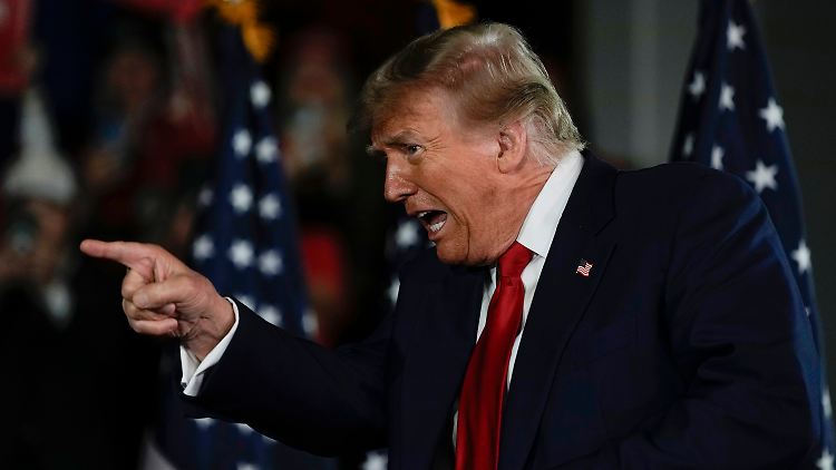 Trump darf nicht öffentlich über Prozessbeteiligte herziehen. Richter Merchan ist davon aber ausgenommen. 