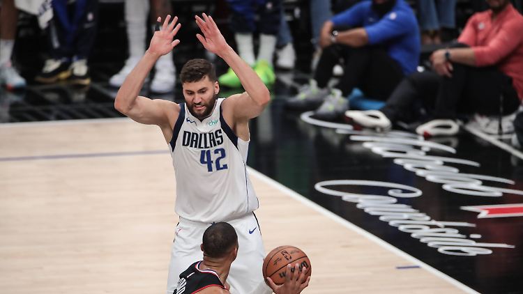 Maxi Kleber und seine Mavericks haben sich in ihrer Playoff-Serie den Matchball geholt.