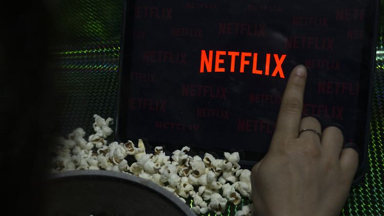 Das Popcorn mag schmecken, das Ultimatum von Netflix wird vielen Kunden bitter aufstoßen.